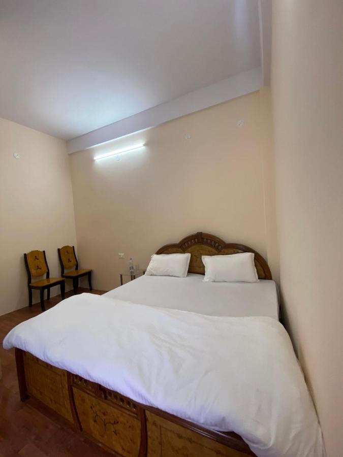 Chirag Homestay Kainchi ナイニタール エクステリア 写真