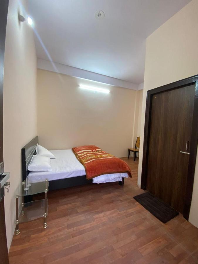 Chirag Homestay Kainchi ナイニタール エクステリア 写真