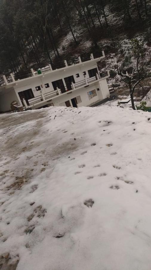 Chirag Homestay Kainchi ナイニタール エクステリア 写真