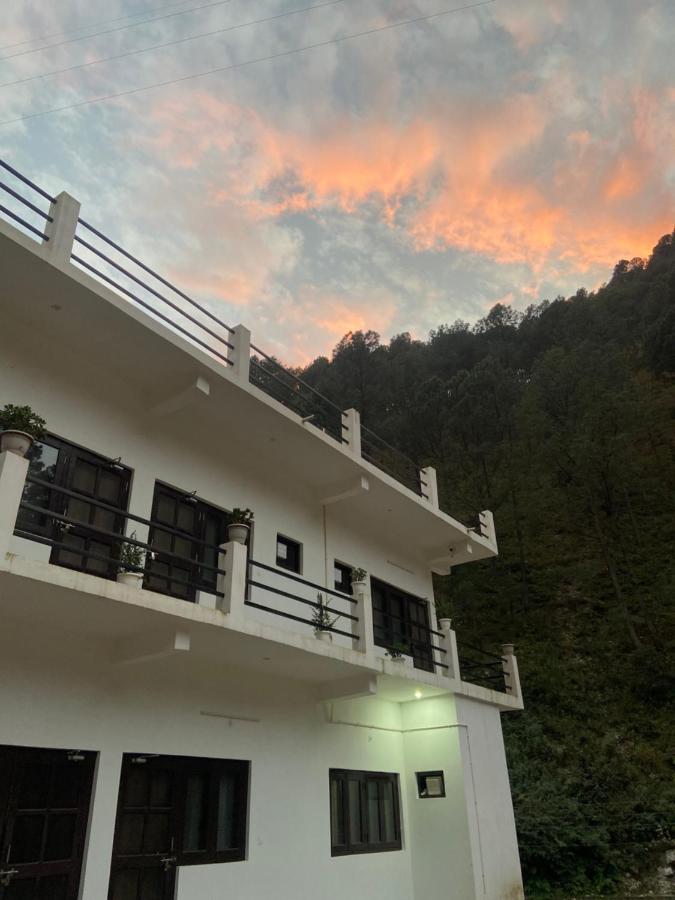 Chirag Homestay Kainchi ナイニタール エクステリア 写真
