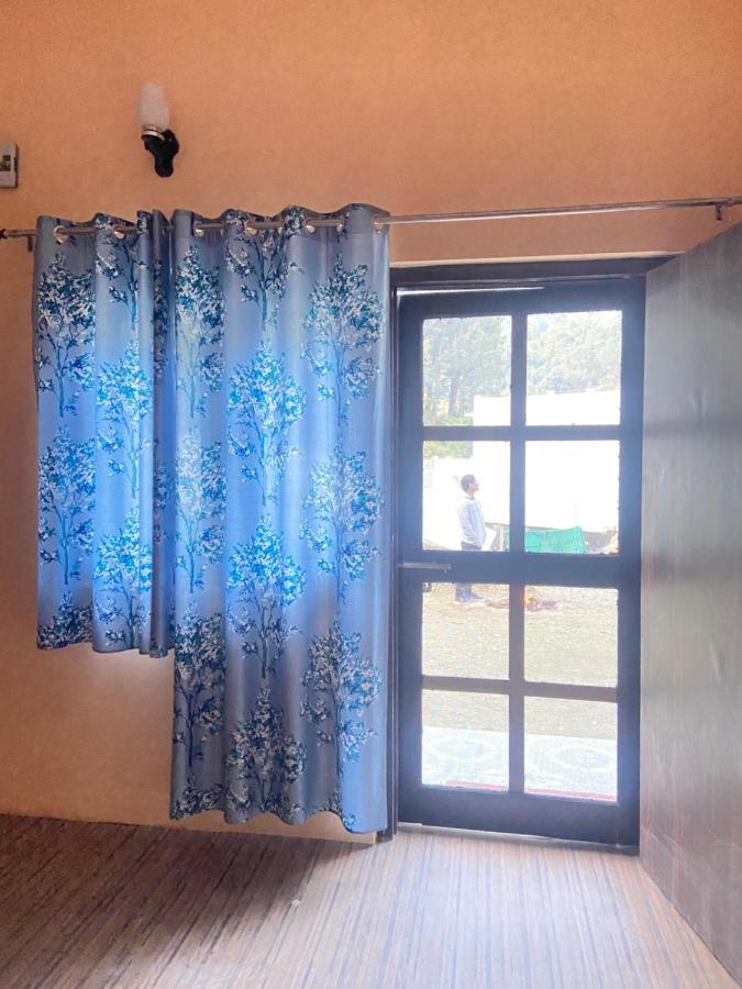 Chirag Homestay Kainchi ナイニタール エクステリア 写真